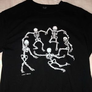 Brandy Melville skeleton graphic tee